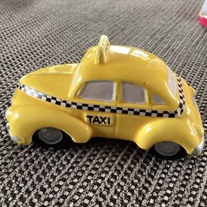 Vintage Dept. 56 Christmas 1987 Snow Village Yellow Taxi Cab Retired